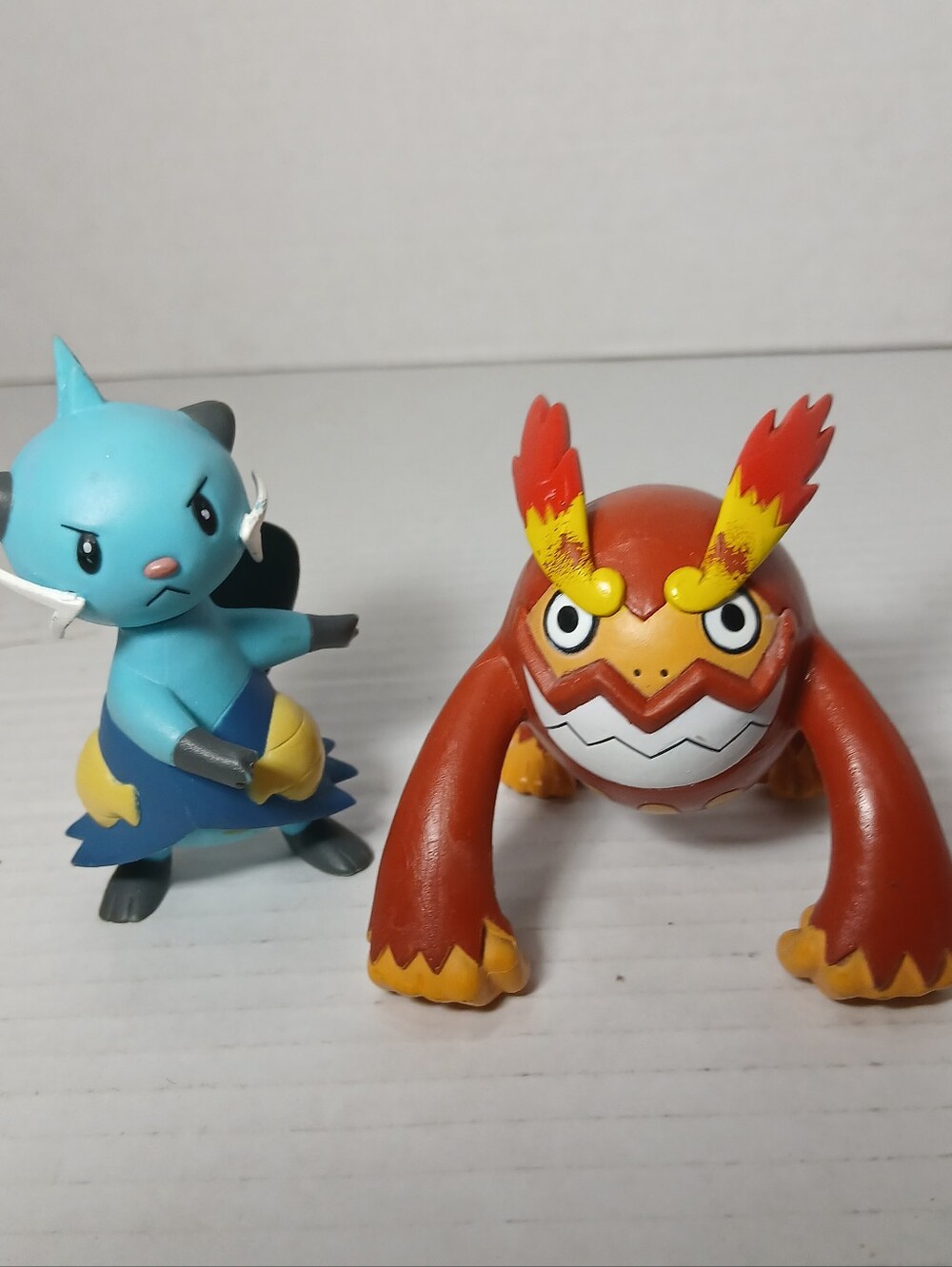 JAKKs Pokemon Figure Darmanitan & Dewott 2011 Nintendo Figures